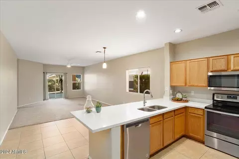 3719 W Wayne Ln, Anthem, AZ 85086 photo 4