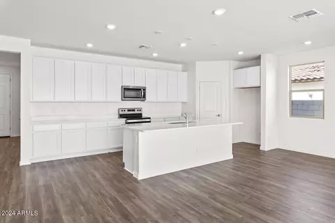 3024 E Lawndale Dr, Gilbert, AZ 85298