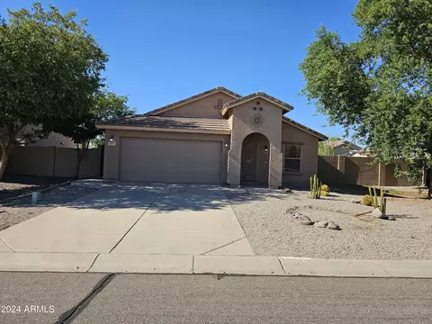 1270 E Chelsea Dr, San Tan Valley, AZ 85140