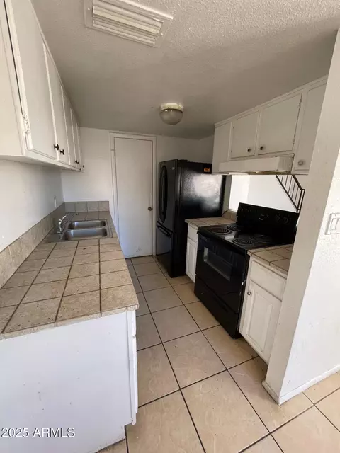 Kitchen - 6842 W Devonshire Ave, Phoenix, AZ 85033 photo 1 of 1