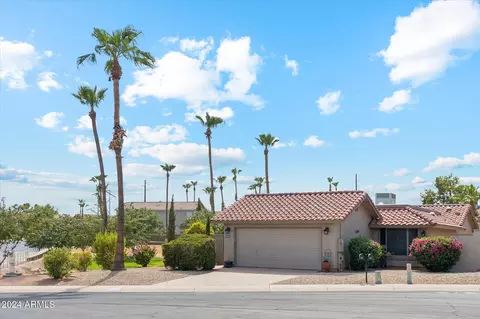 12428 S Suki Ct, Phoenix, AZ 85044