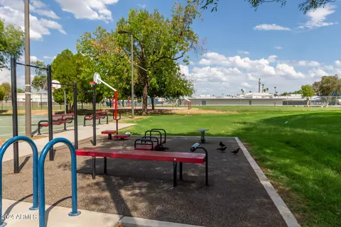 1940 E Concorda Dr, Tempe, AZ 85282 photo 37
