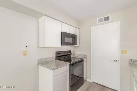 1940 E Concorda Dr, Tempe, AZ 85282 photo 6