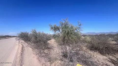 -- -- -- #-, Goodyear, AZ 85338 photo 4