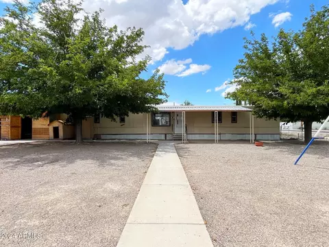 922 N Prescott Ave, Willcox, AZ 85643