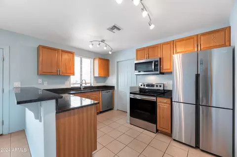 20007 N 33rd Ave, Phoenix, AZ 85027 photo 7