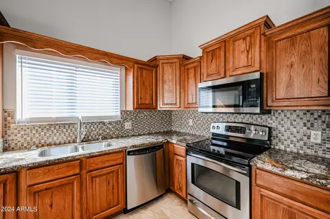 Kitchen - 2930 E Leland St, Mesa, AZ 85213 photo 5 of 6