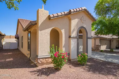 3916 E Kent Ave, Gilbert, AZ 85296 photo 2