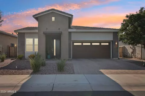 72 N Abalone Dr, Gilbert, AZ 85233