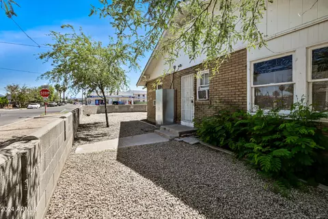 Exterior - 2102 W Adams St, Phoenix, AZ 85009 photo 1 of 18