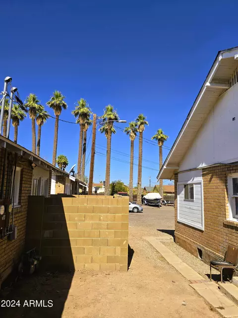 Exterior - 2102 W Adams St, Phoenix, AZ 85009 photo 14 of 18