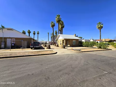 Exterior - 2102 W Adams St, Phoenix, AZ 85009 photo 15 of 18