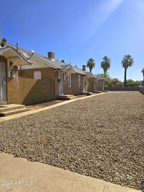 Exterior - 2102 W Adams St, Phoenix, AZ 85009 photo 13 of 18