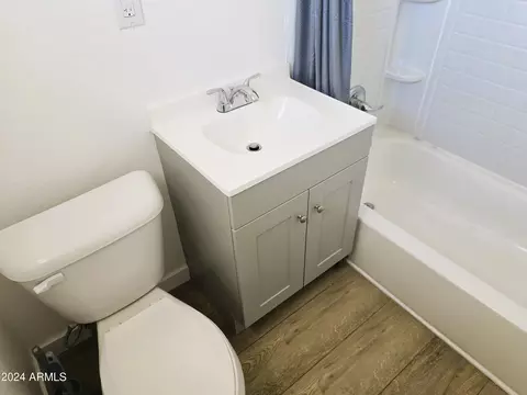 Bath - 2102 W Adams St, Phoenix, AZ 85009 photo 1 of 4