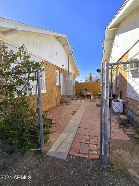 Exterior - 2102 W Adams St, Phoenix, AZ 85009 photo 12 of 18