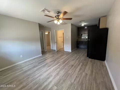 3645 S 18th St, Phoenix, AZ 85040 photo 2