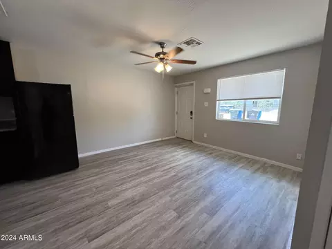 3645 S 18th St, Phoenix, AZ 85040 photo 3