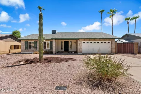 1109 W Manhatton Dr, Tempe, AZ 85282