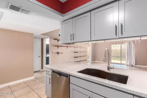 910 N Center St #9, Mesa, AZ 85201 photo 8