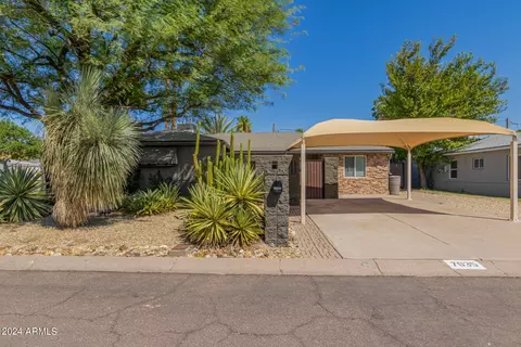 7035 N 11th Way, Phoenix, AZ 85020