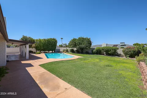Exterior - 3202 E Las Rocas Dr, Phoenix, AZ 85028 photo 11 of 17