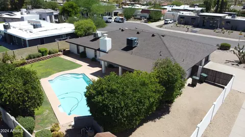 View/Area - 3202 E Las Rocas Dr, Phoenix, AZ 85028 photo 7 of 8