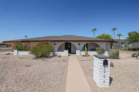 3202 E Las Rocas Dr, Phoenix, AZ 85028