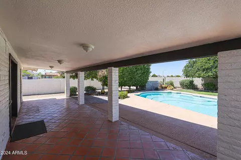 Exterior - 3202 E Las Rocas Dr, Phoenix, AZ 85028 photo 9 of 17