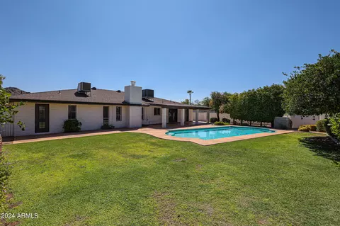 Exterior - 3202 E Las Rocas Dr, Phoenix, AZ 85028 photo 12 of 17