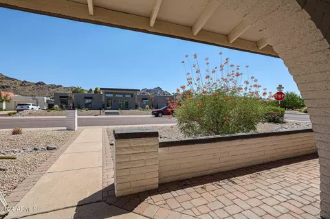 Exterior - 3202 E Las Rocas Dr, Phoenix, AZ 85028 photo 3 of 17