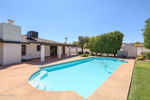 Exterior - 3202 E Las Rocas Dr, Phoenix, AZ 85028 photo 13 of 17