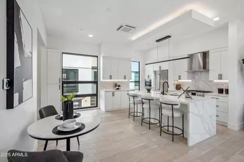 1501 N Miller Rd #1009, Scottsdale, AZ 85257