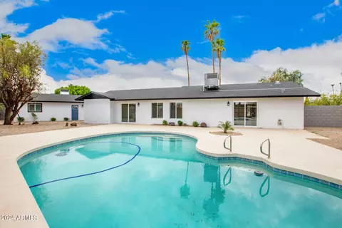 852 W Jerome Cir, Mesa, AZ 85210