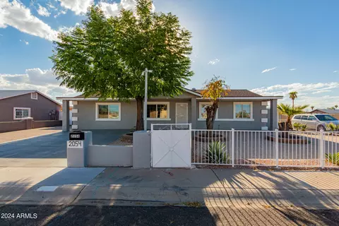 2054 N 72nd Ln, Phoenix, AZ 85035