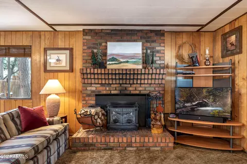 2965 Lone Star Dr, Overgaard, AZ 85933 photo 9