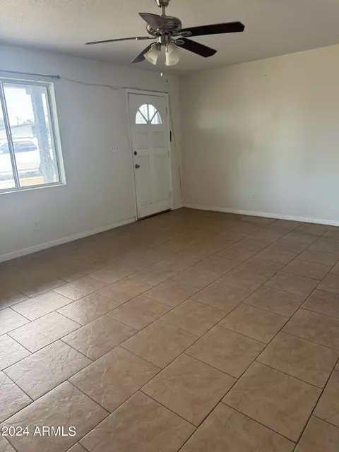 3159 W Lane Ave, Phoenix, AZ 85051