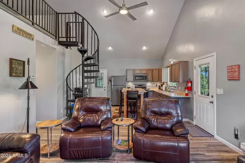 2923 Red Cinder Rd, Overgaard, AZ 85933 photo 7