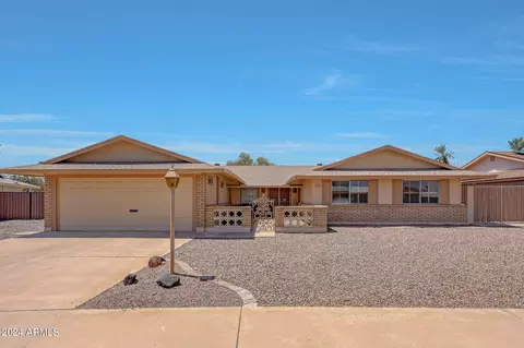 10433 W Rodgers Cir, Sun City, AZ 85351