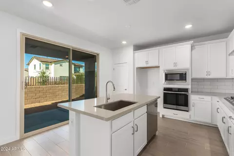 9238 E Spiral Ave, Mesa, AZ 85212 photo 6