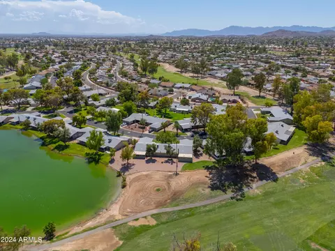 View/Area - 4906 E Lake Point Cir, Phoenix, AZ 85044 photo 9 of 12