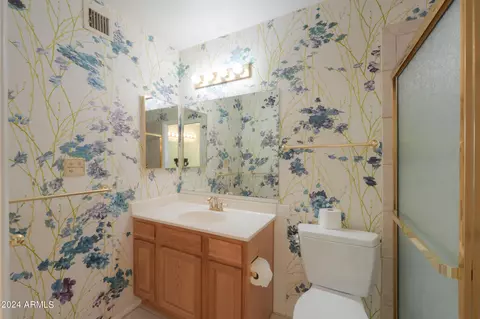 Bath - 4906 E Lake Point Cir, Phoenix, AZ 85044 photo 2 of 3