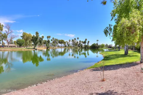 View/Area - 4906 E Lake Point Cir, Phoenix, AZ 85044 photo 3 of 12