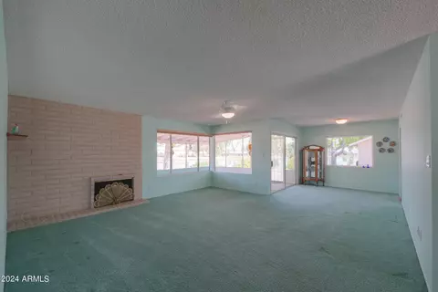 Living - 4906 E Lake Point Cir, Phoenix, AZ 85044 photo 1 of 5