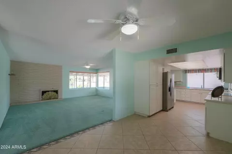 Living - 4906 E Lake Point Cir, Phoenix, AZ 85044 photo 5 of 5