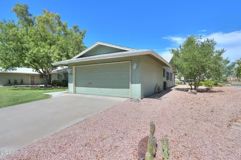 Exterior - 4906 E Lake Point Cir, Phoenix, AZ 85044 photo 5 of 19