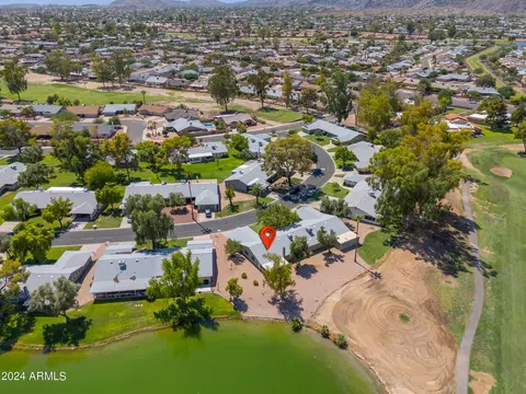 View/Area - 4906 E Lake Point Cir, Phoenix, AZ 85044 photo 10 of 12