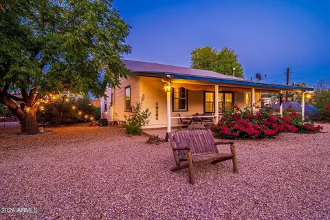 46 N Jackson St, Wickenburg, AZ 85390