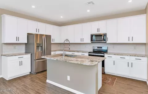17472 W Paraiso Ln, Surprise, AZ 85387