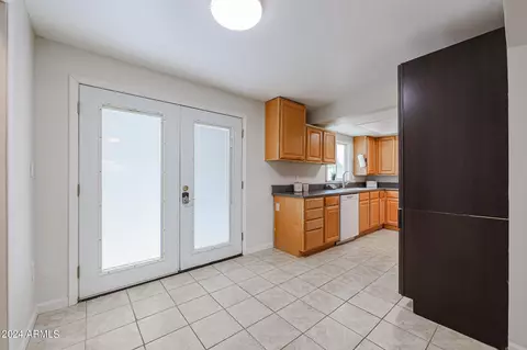 3443 E Paradise Dr, Phoenix, AZ 85028 photo 11