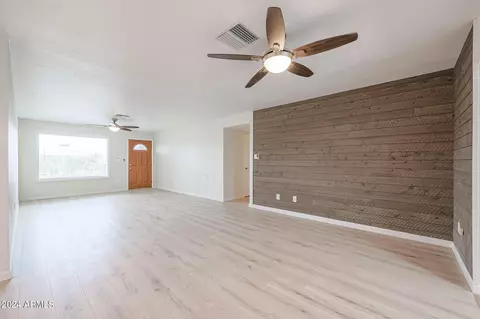 3443 E Paradise Dr, Phoenix, AZ 85028 photo 7